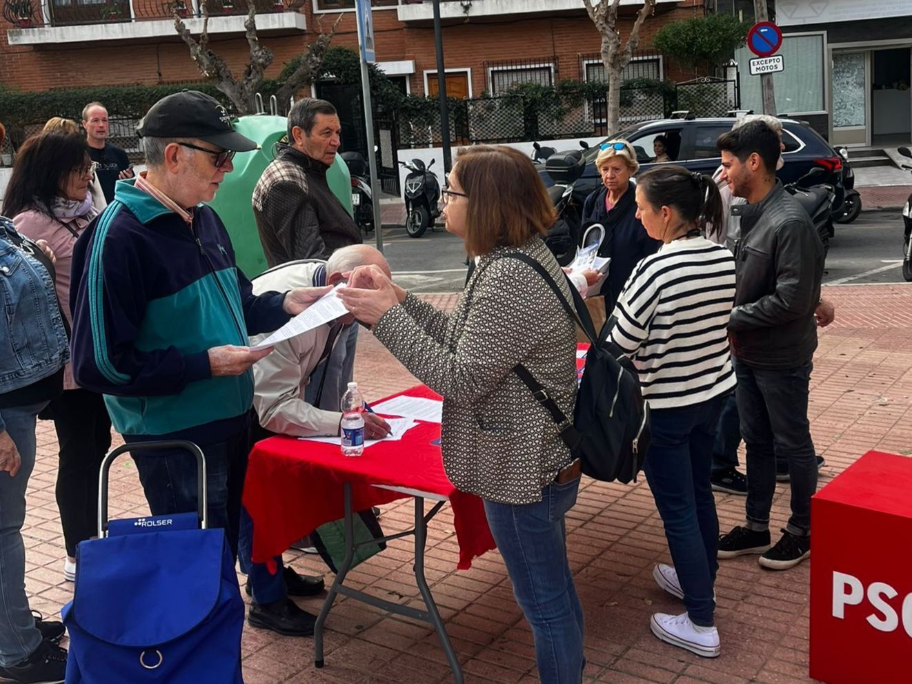 Campaña socialista contra la subida del IBI y la basura en Benidorm ...